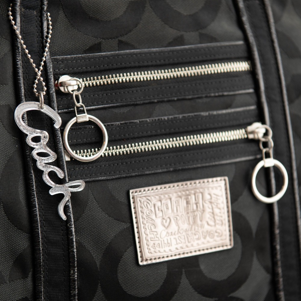 VTG‎ Coach Poppy Op Art Glam Y2K Black Metallic Large Tote Handbag Purse - Picture 2 of 7